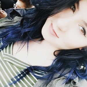 Meet your Posher, Carla